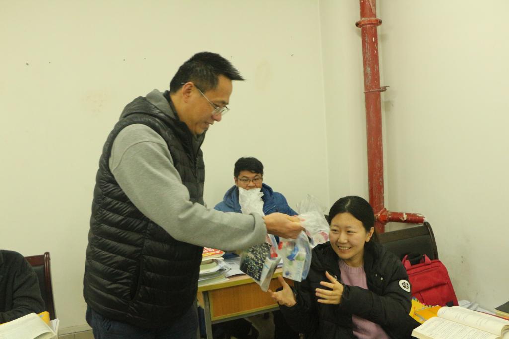 91九色
领导慰问2018届考研学生