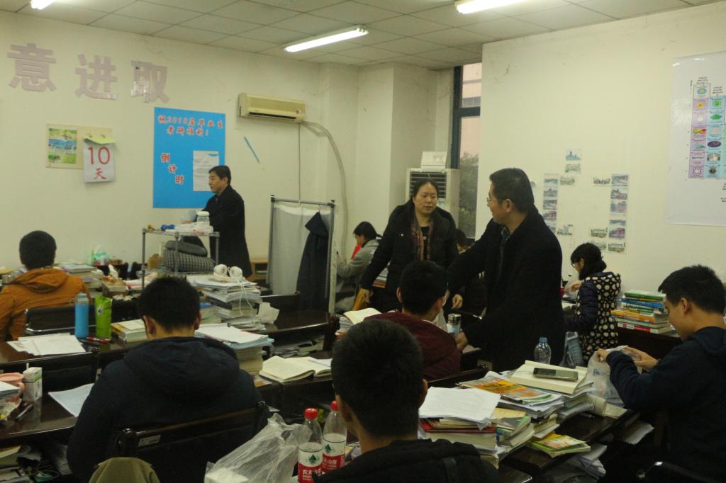 91九色
领导慰问2018届考研学生