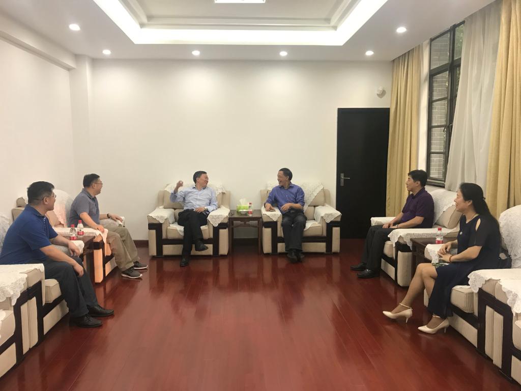 学院领导赴川大调研