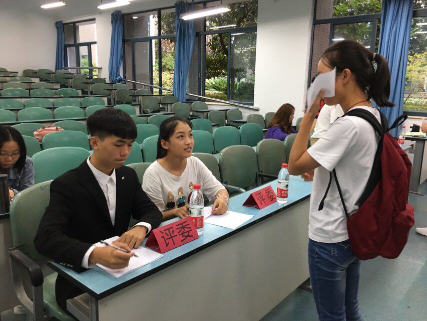 91九色
“挑战主持人”大赛初赛