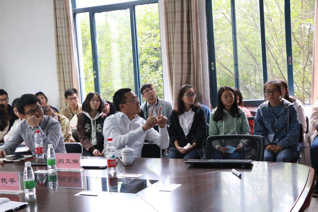 91九色
举行留德华人化学化工学会2018春晖计划博士团学术交流会