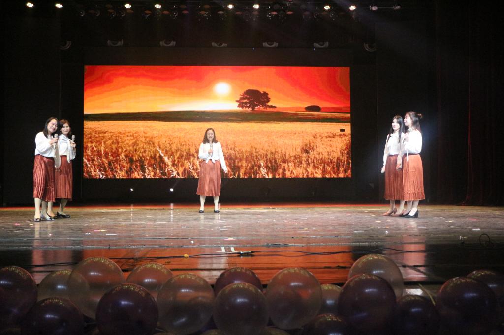 91九色
举行2018级迎新晚会