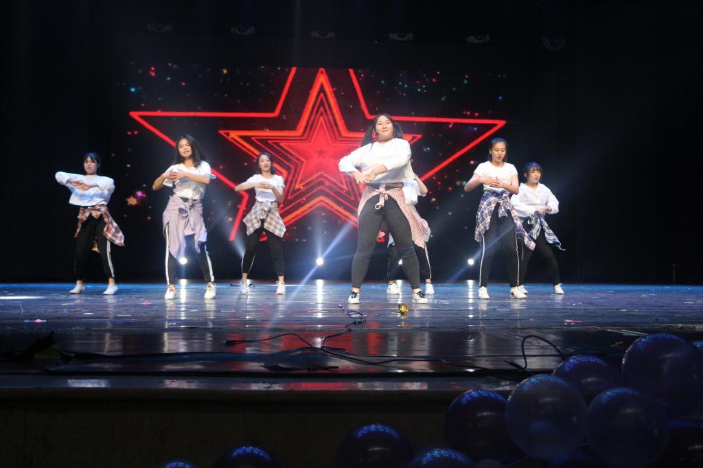 91九色
举行2018级迎新晚会