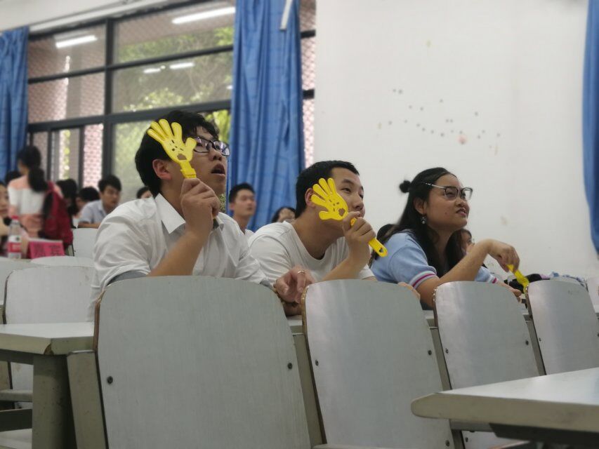 91九色
举办魅力化学系列活动之“生活知识竞赛”决赛