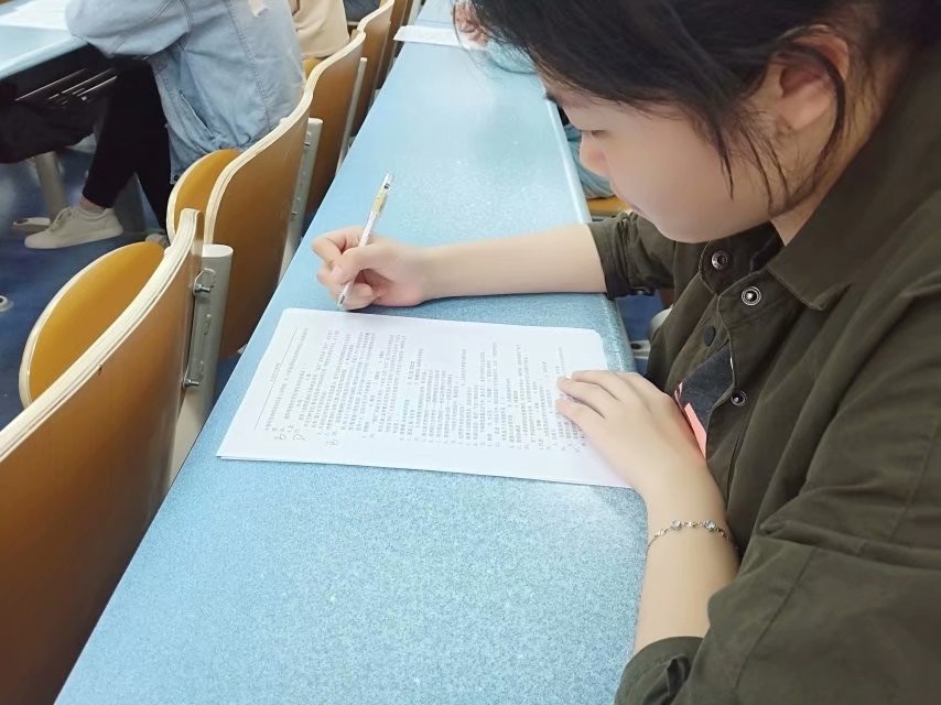 91九色
举办生活知识竞赛初赛